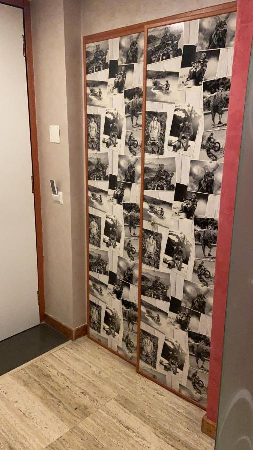 ホテル ラ パーチェ ナポリ エクステリア 写真